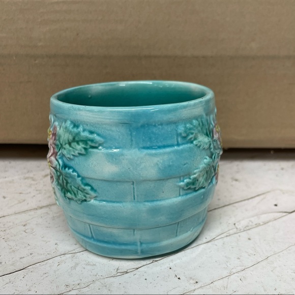 Cute little turquoise mug - Picture 3 of 8
